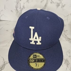 New Era Los Angeles Dodgers 59FIFTY fitted baseball cap in navy blue "L A"